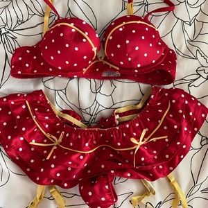 Victoria’s Secret bra and underwear set